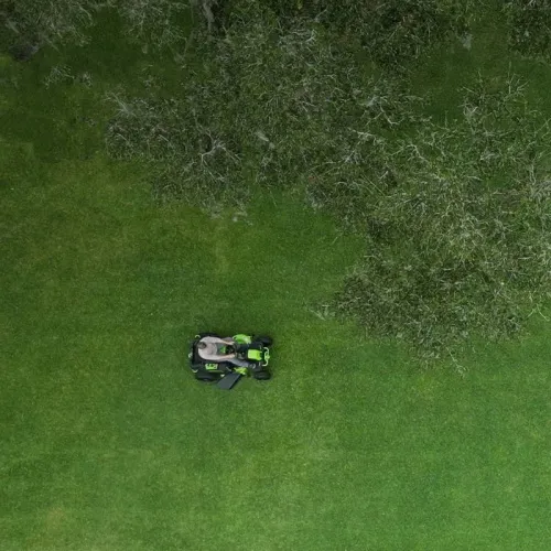 Газонокосилка с сиденьем Greenworks CrossoverT GC82LT107 82V 7404507 (107 см) бесщеточная аккумуляторная — детальное фото