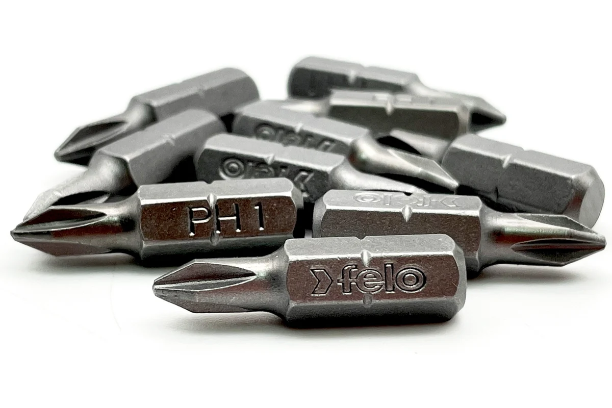 Бита крестовая серия Industrial 10 шт, PH1, 25 мм, в пластиковом боксе Felo 02201016 — детальное фото